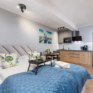 Underground Kielecka Rondo Mogilskie By Renters Apartament